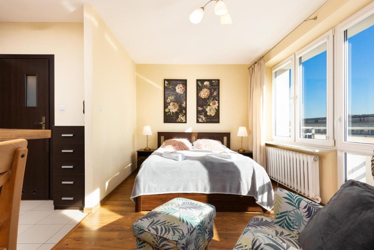 Apartments City Center Krucza By Renters Warschau Exterior foto
